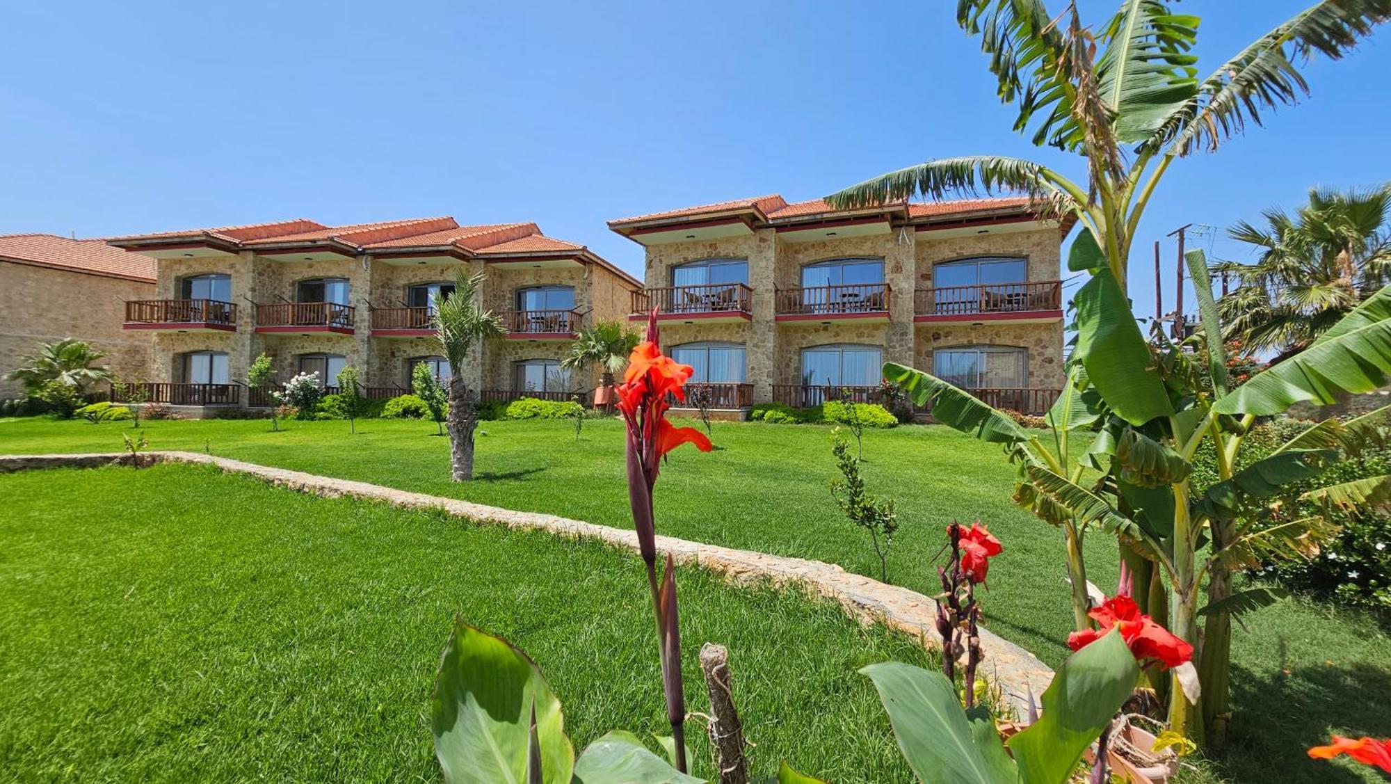 Burhan'S Hotel Rizokarpaso Ngoại thất bức ảnh
