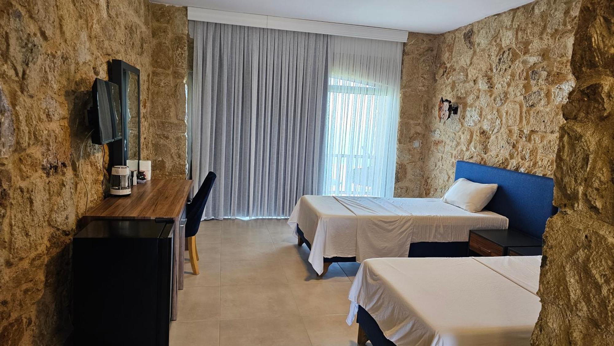 Burhan'S Hotel Rizokarpaso Ngoại thất bức ảnh