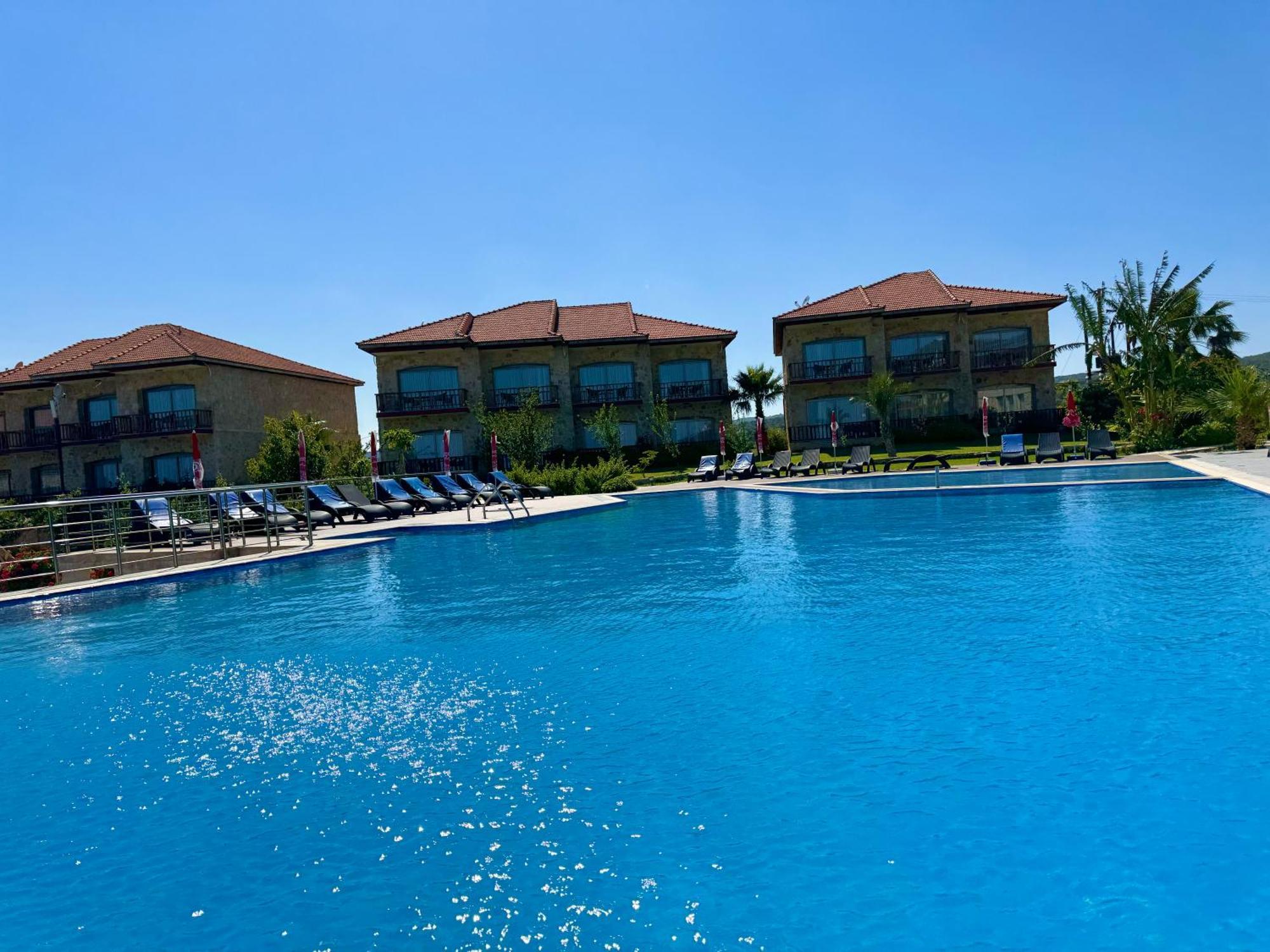 Burhan'S Hotel Rizokarpaso Ngoại thất bức ảnh