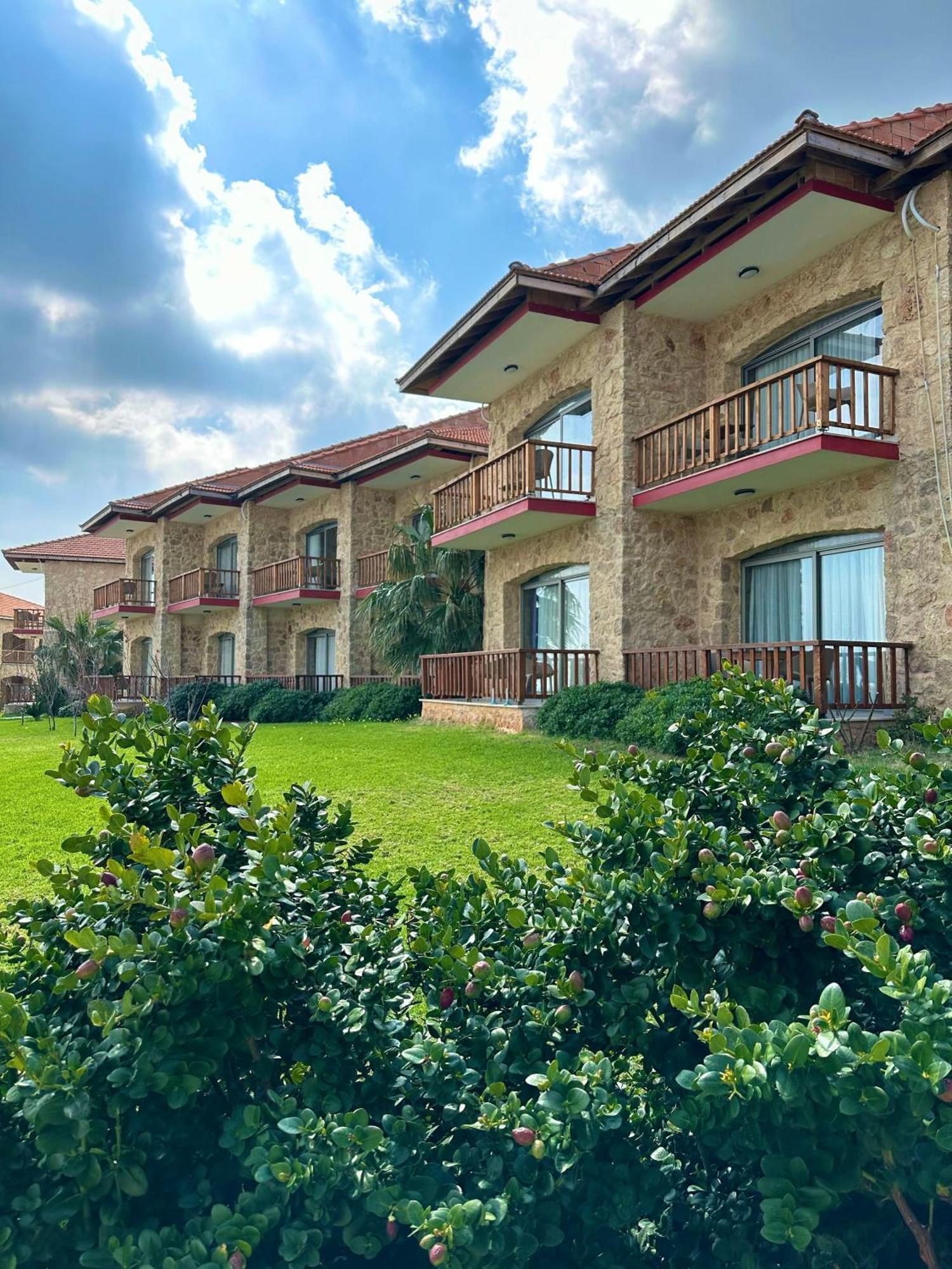 Burhan'S Hotel Rizokarpaso Ngoại thất bức ảnh